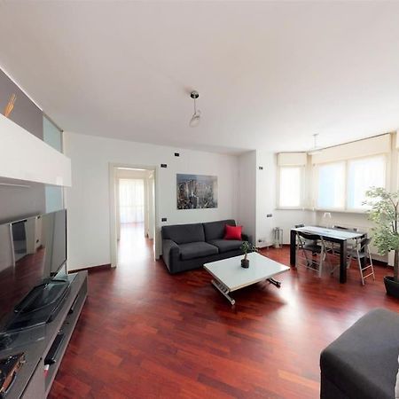 Apartment+Garage Near Novegro Exhibition/Linate 세그라테 외부 사진